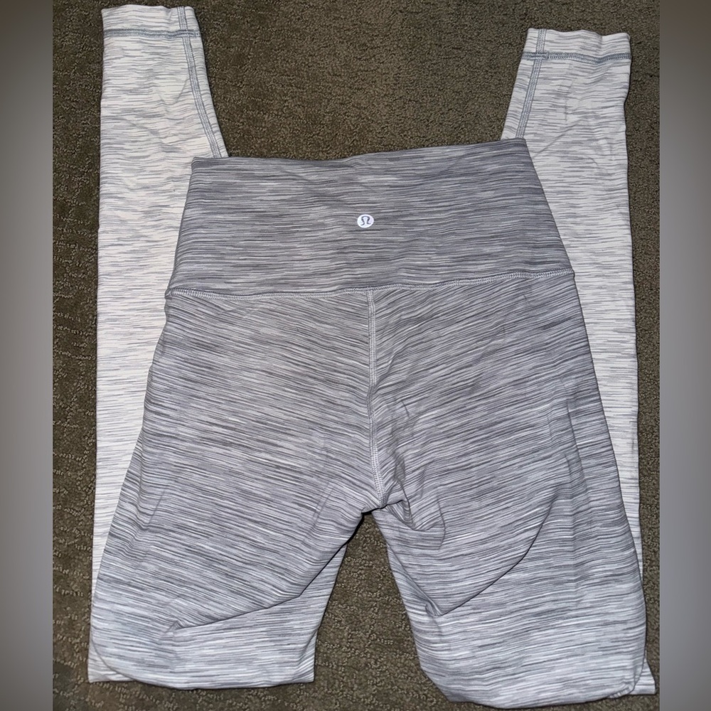 EUC lululemon wunder under 28” sz 4